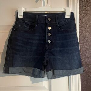 Nine West size 2 dark denim jeans